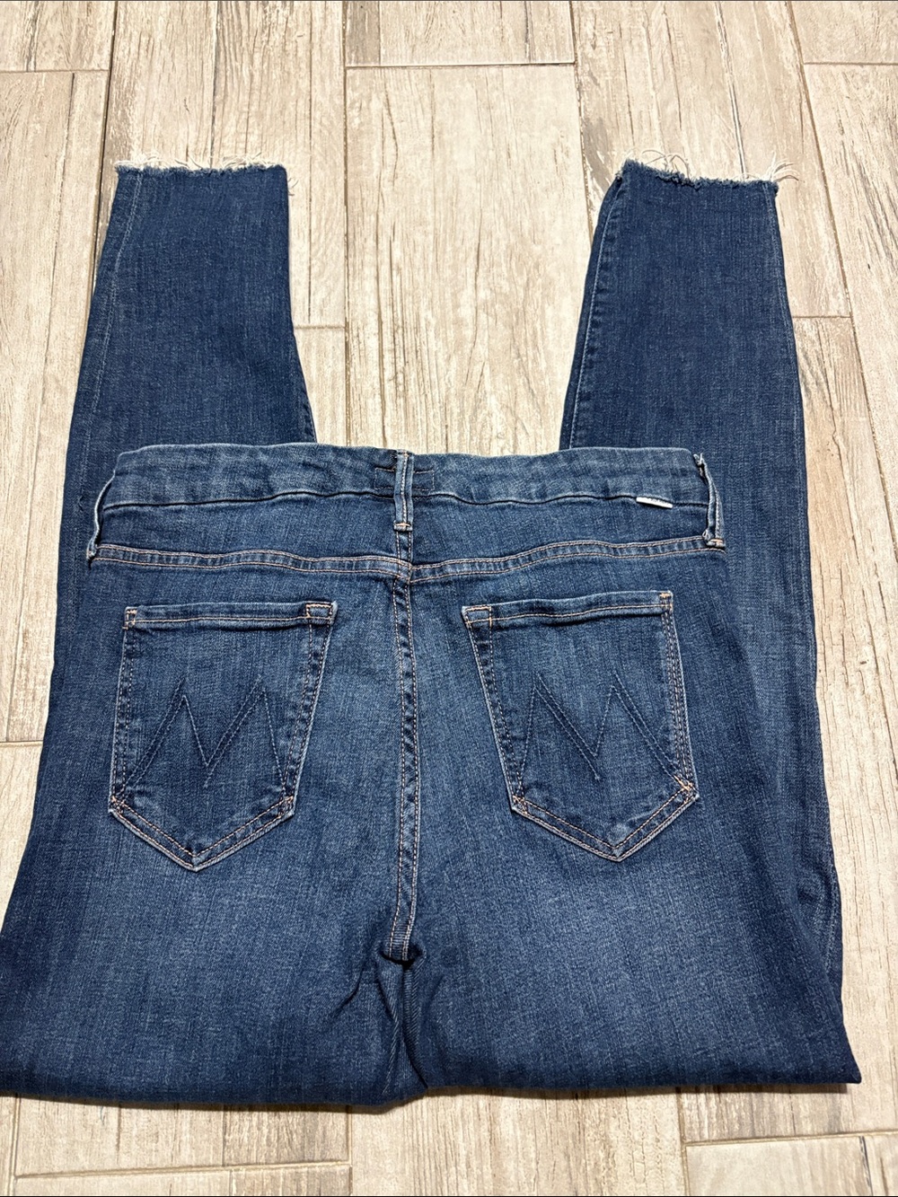 MOTHER Looker Ankle Dark Blue Skinny Jeans with Frayed Hems